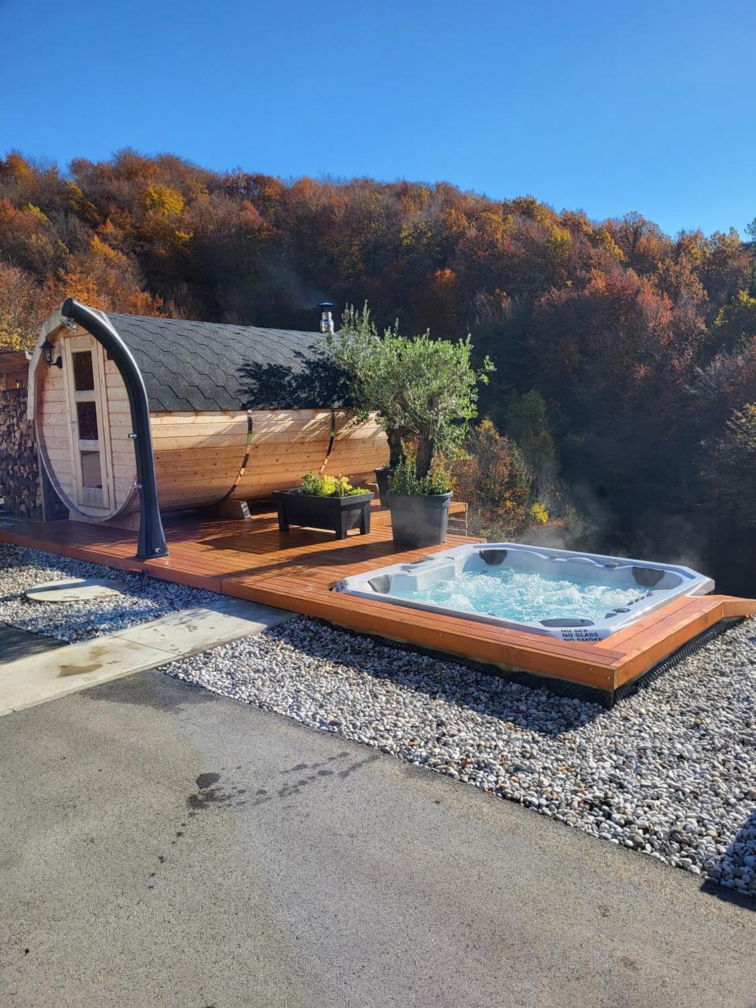 Resort Timaja - Pool, Massage Pool, Sauna Trebnje Exteriér fotografie