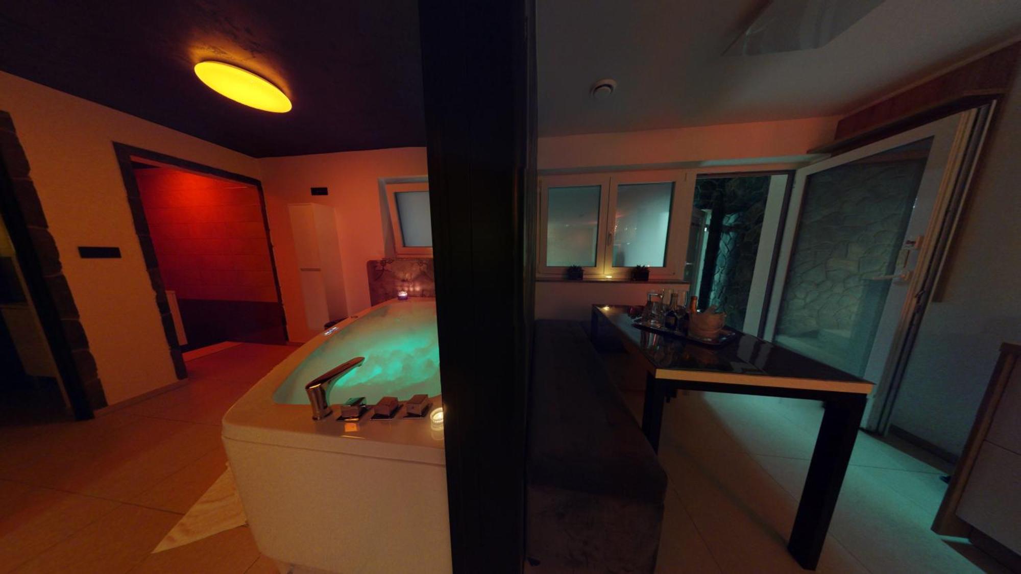 Resort Timaja - Pool, Massage Pool, Sauna Trebnje Exteriér fotografie